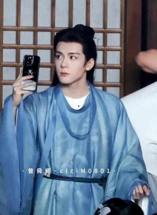 兔兔吃瓜娱乐曾舜晞,兔兔美食之旅